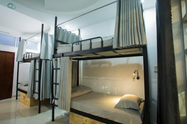Carisbay Hostel - Photo2