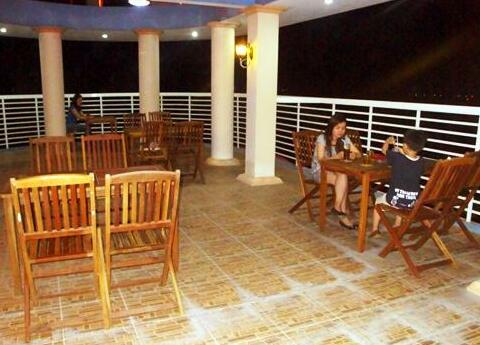 Y Linh Hotel - Photo2