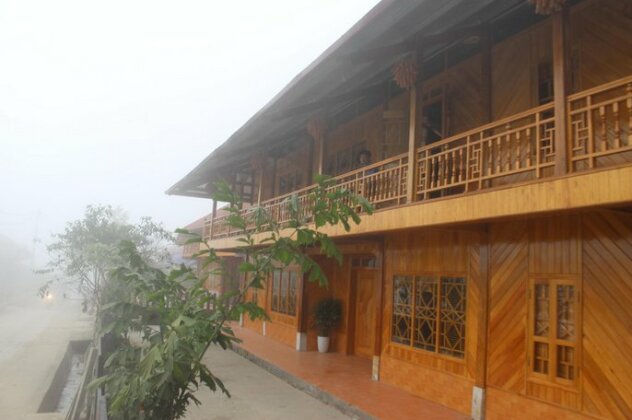 Hmong Home Mountain View - Photo2