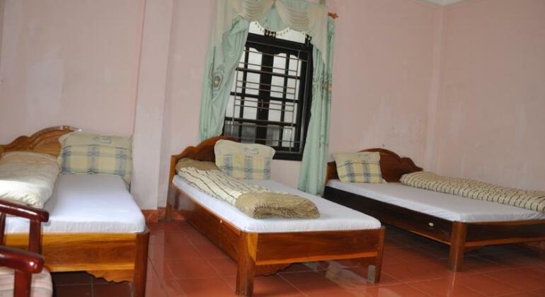 Son Ha Hotel - Photo4