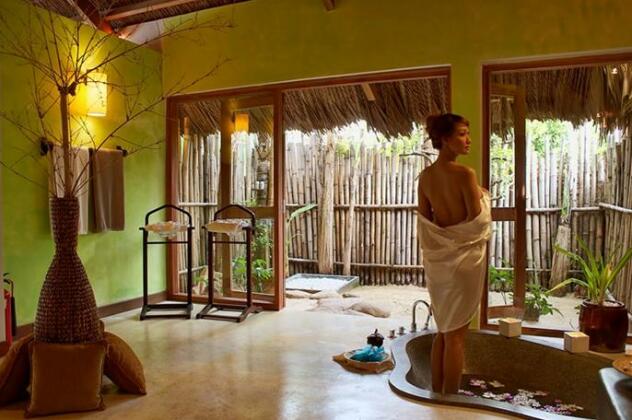 Bai Tram Hideaway Resort - Photo5