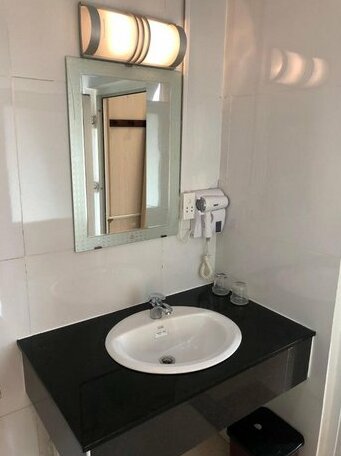Nhat Quy Hotel - Photo4