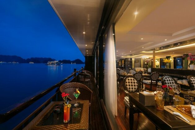 Genesis Luxury Regal Cruises - Photo2