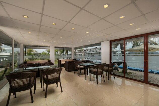 Genesis Luxury Regal Cruises - Photo4