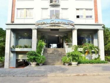 Halong Hidden Charm Hotel