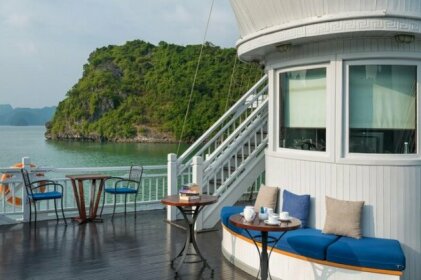 Paradise Prestige Cruise