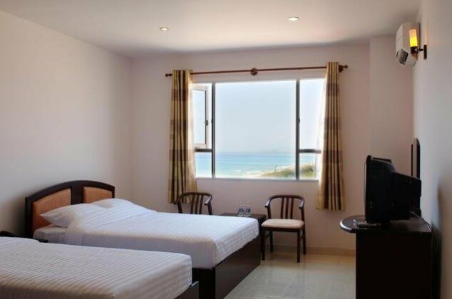 Long Beach Hotel