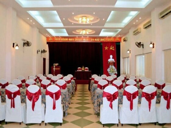Vuong Hoan Hotel - Photo2