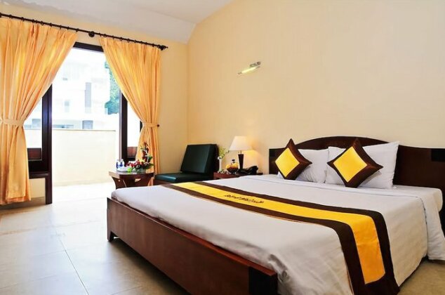 Beachfront Hotel - Photo5