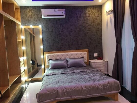 Helen Hotel & Apartment - Photo2