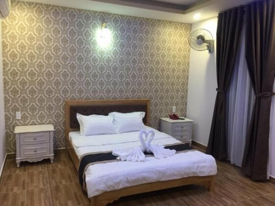 Helen Hotel & Apartment - Photo4