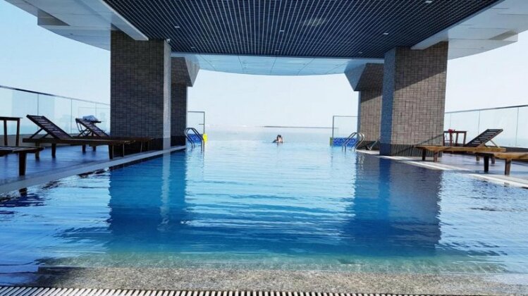 Mermaid Seaside 1 Bed Apartment - Photo5