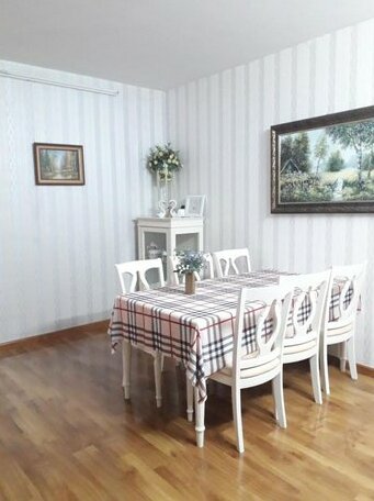 Photo 4