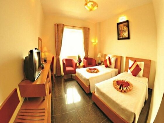 Spring Hotel - Photo4