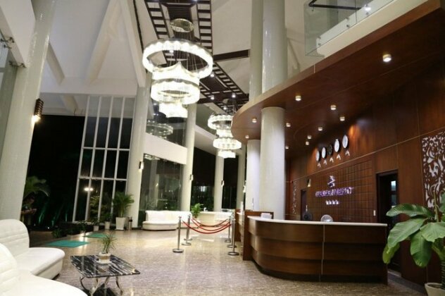 Carmelina Beach Resort - Photo4