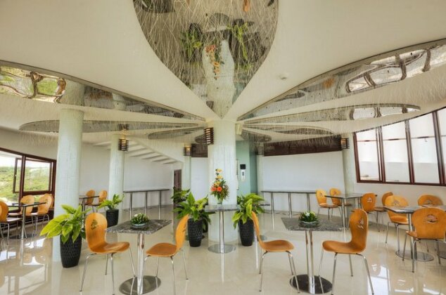 Carmelina Beach Resort - Photo5