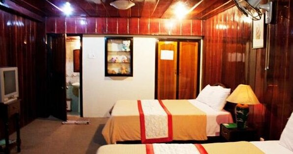 Ven Ven Hotel - Photo5