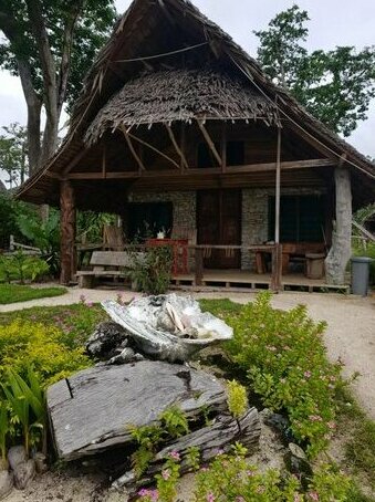 Chez louis Espiritu Santo