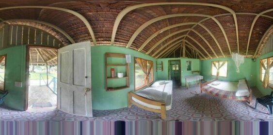 Lonnoc Beach Lodge