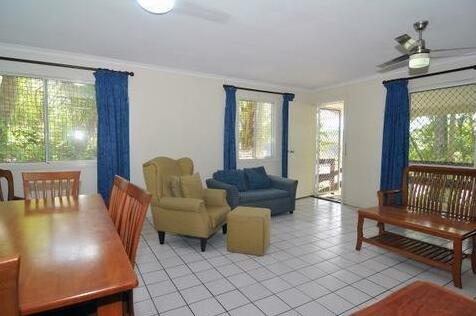 Coral Motel & Apartments - Photo5