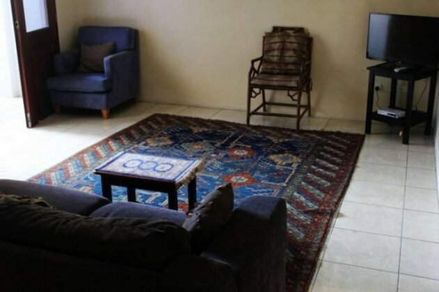 Serviced Apartment on the Marina - Photo4