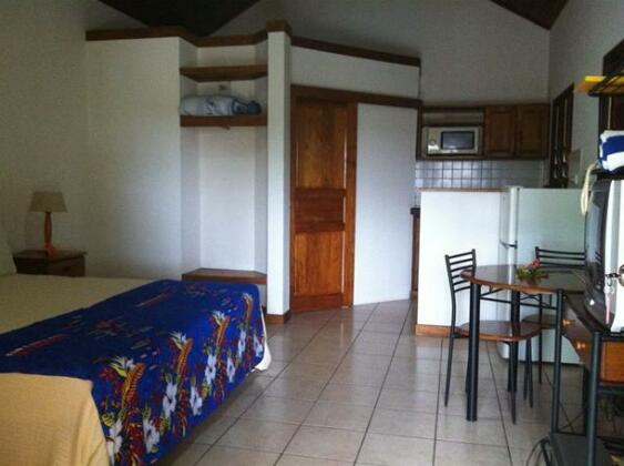 Tradewinds Villas - Photo3