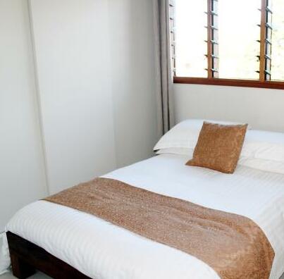 Vanuatu Beachfront Apartments - Photo2