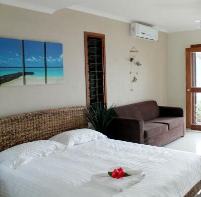 Vanuatu Beachfront Apartments - Photo5