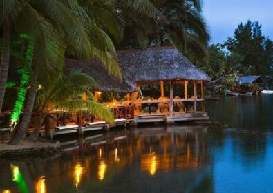 Vila Chaumieres Restaurant & Resort
