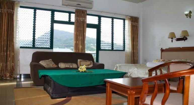 Amau Apartments - Photo2