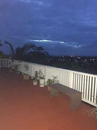 Apaula Heights Lounge