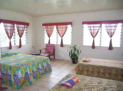 Samoan Village Hostel - Photo3