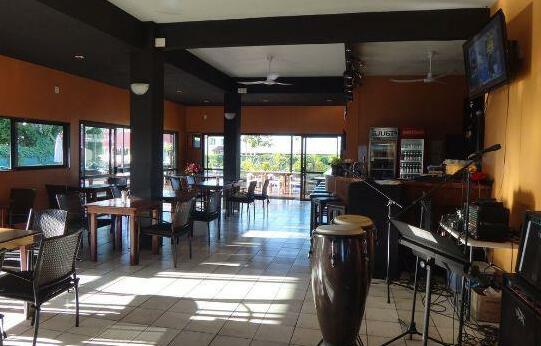 Travellers Point Hotel - Photo5