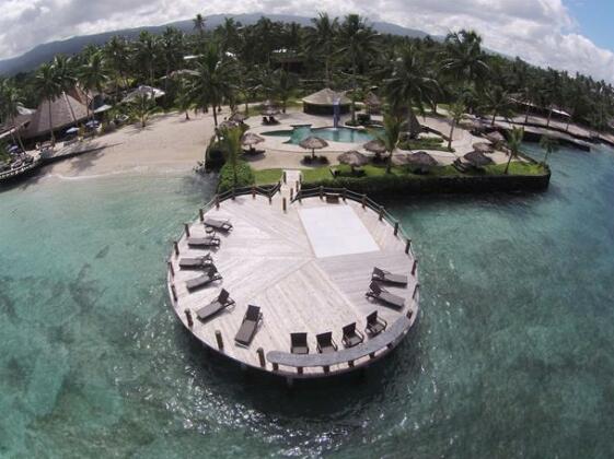 Coconuts Beach Club Resort & Spa - Photo2