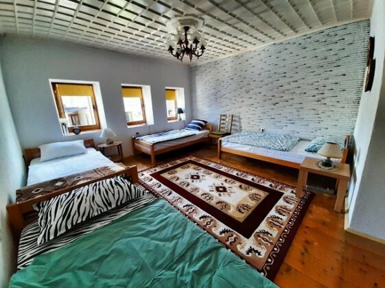 Kulla Dula Guesthouse - Photo2