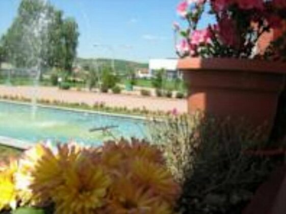 Nora Hotel