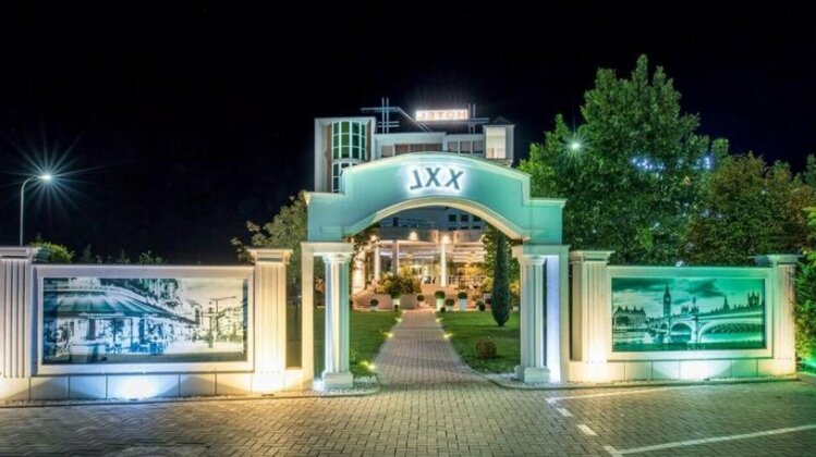 Hotel XXL - Photo2