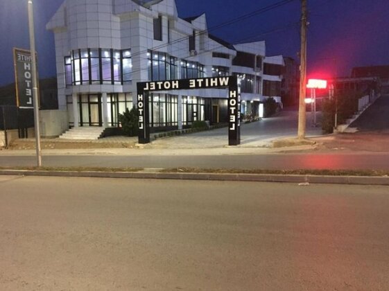 HotelWhite - Photo2