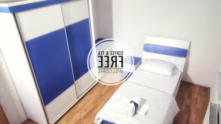 Bus Station Hostel - Photo2