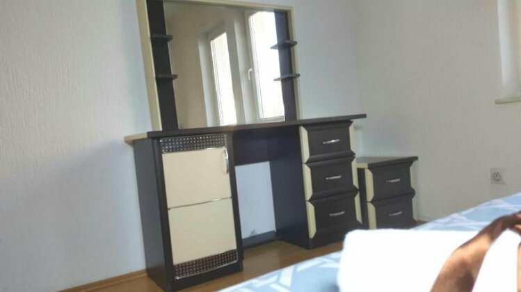 Bus Station Hostel - Photo4
