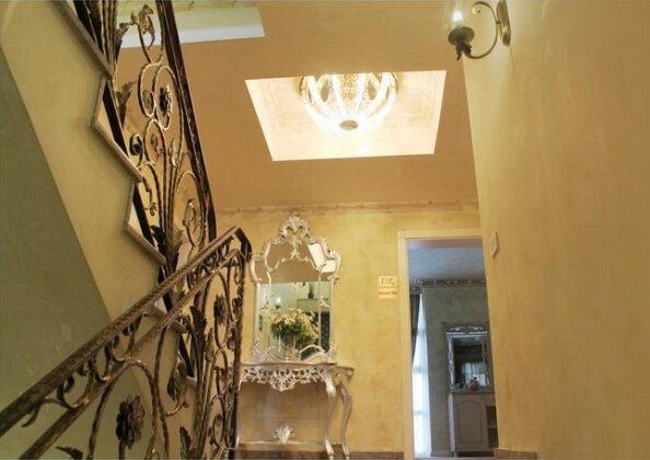Golden Hotel Pristina - Photo3