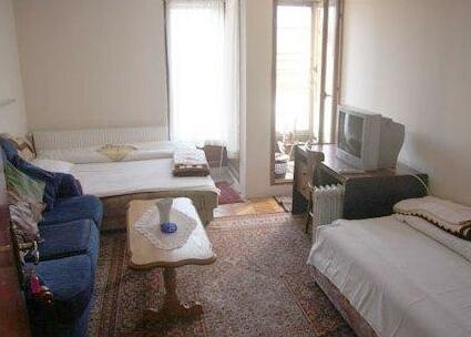 Guest House Velania