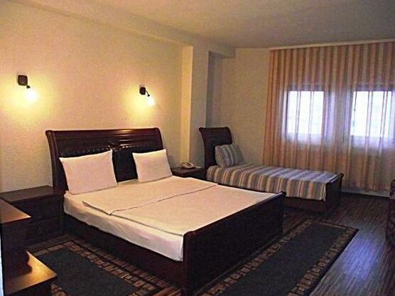 Hotel Denis - Photo4