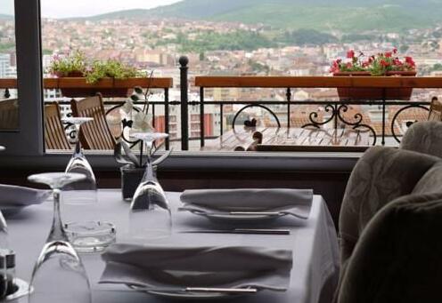 Hotel Pinocchio Pristina - Photo5