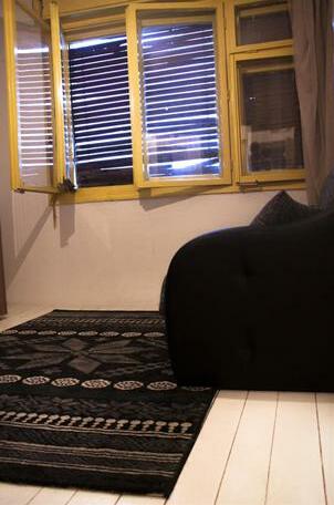 YellowHouse Pristina - Photo4