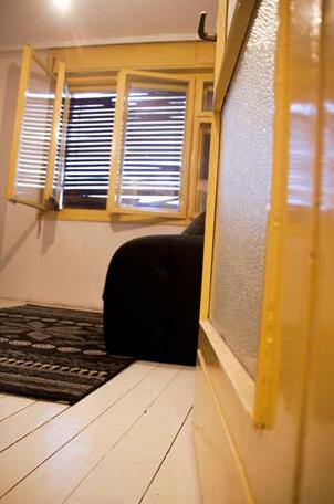 YellowHouse Pristina - Photo5
