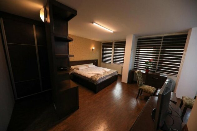 Iliria Hotel - Photo2