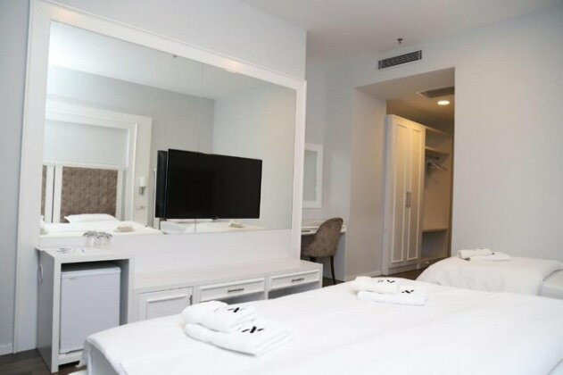 Sky Hotel Prizren - Photo4
