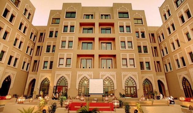 Al Qasr Hotel & Resort - Photo2