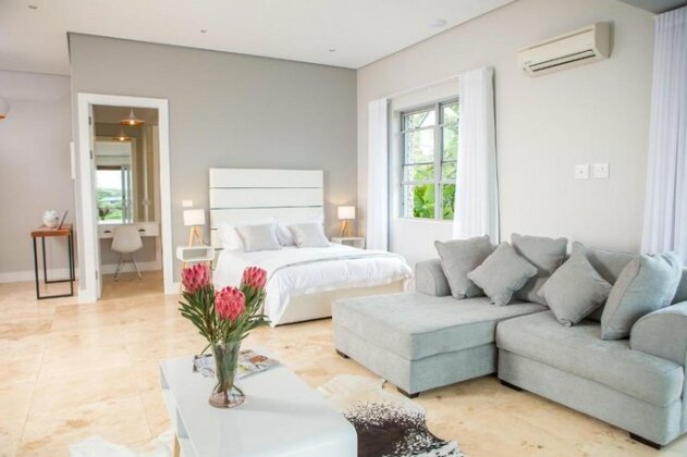 17 Feverberry - Photo3